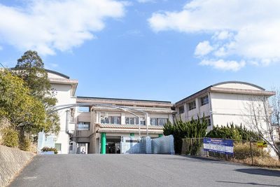 大分市立西の台小学校