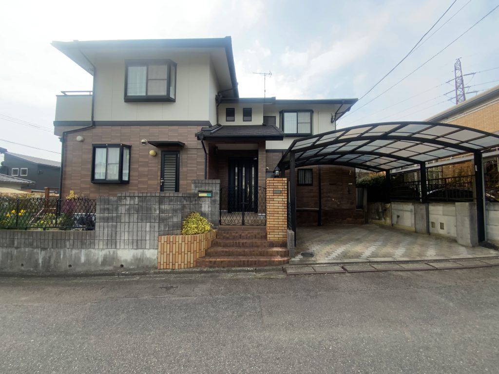 わさだタウン店横山がおすすめする中古住宅！大分市 ひばりケ丘4丁目(中判田駅)6SLDK 2階建 高台の閑静な住宅街 判田小学校区 判田中学校区